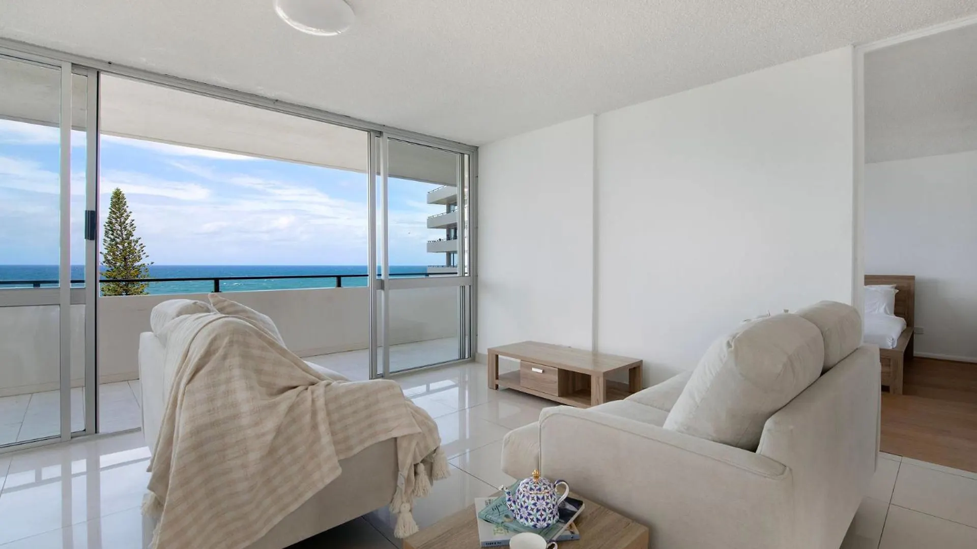 The Sands Beachfront 3 Bedroom Apartment - Coasthm Gold Coast 0*,  Australia